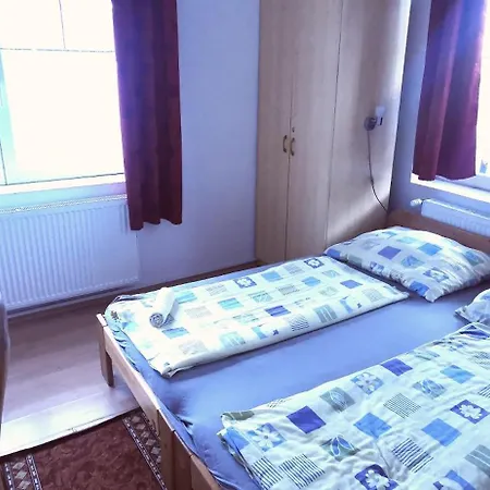 게스트하우스 Balaton Panzio Fonyód