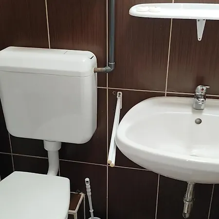 Πανσιόν Balaton Panzio 3*