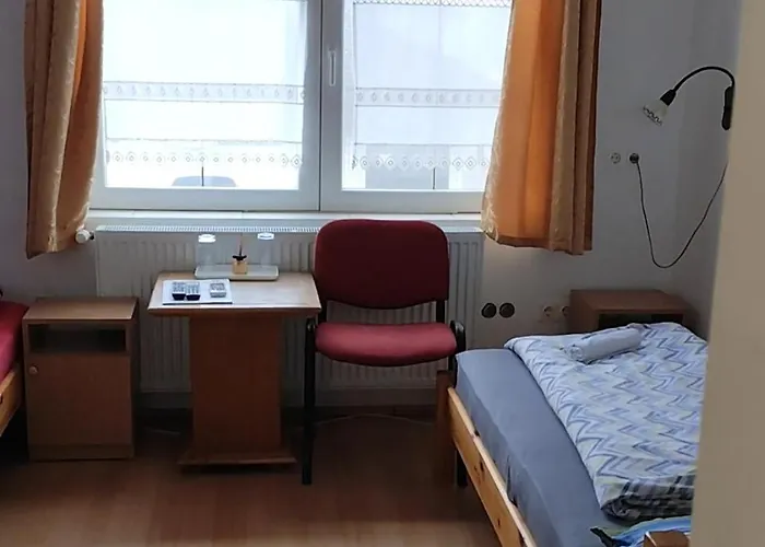Balaton Panzio 3*